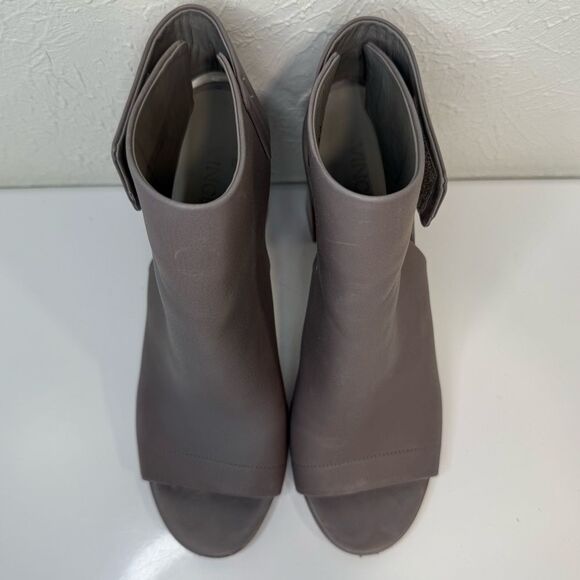 Vince Faye Gray Leather Open Toe Cutout Slingback Block Heel Booties 7.5 - Picture 2 of 9